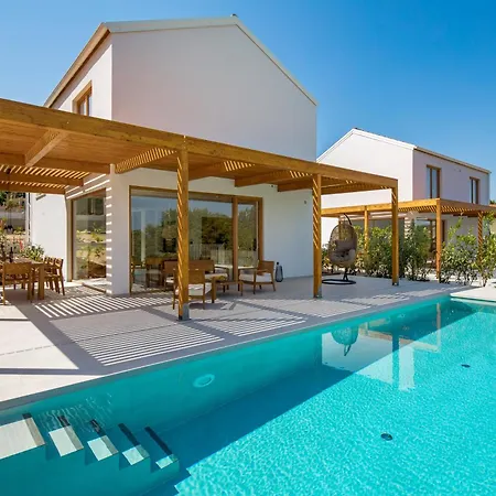2 With Pool Soline, Krk, 280 M From Beach, By 4villas * 솔린