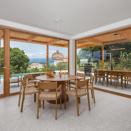 빌라 2 With Pool Soline, Krk, 280 M From Beach, By 4villas 솔린