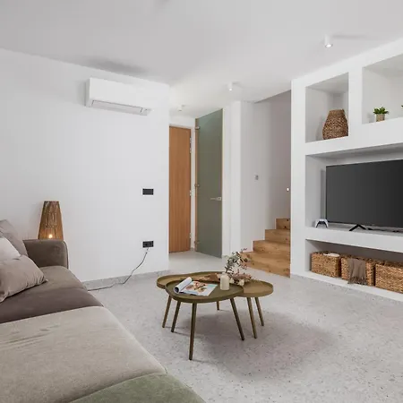 Vila 2 With Heated Pool Soline, Krk, 280 M From Beach, By 4villas