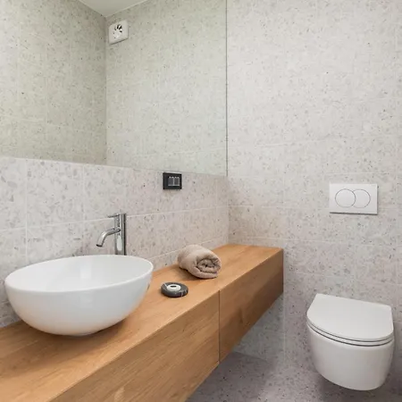 빌라 2 With Pool Soline, Krk, 280 M From Beach, By 4villas