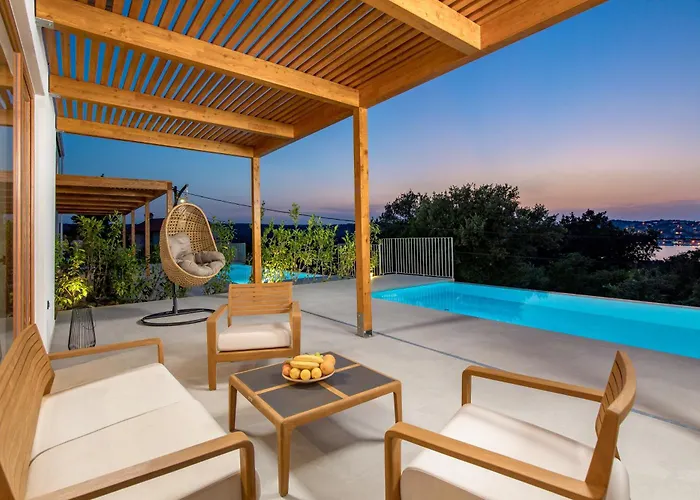 2 With Pool Soline, Krk, 280 M From Beach, By 4villas Soline (Krk)