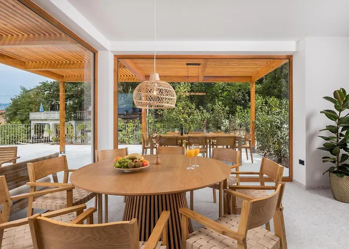 2 With Pool Soline, Krk, 280 M From Beach, By 4villas Vila *