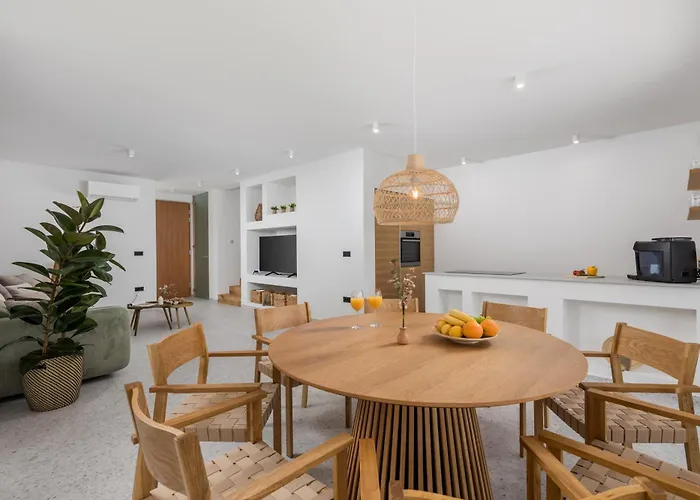 2 With Pool Soline, Krk, 280 M From Beach, By 4villas Vila Soline (Krk)