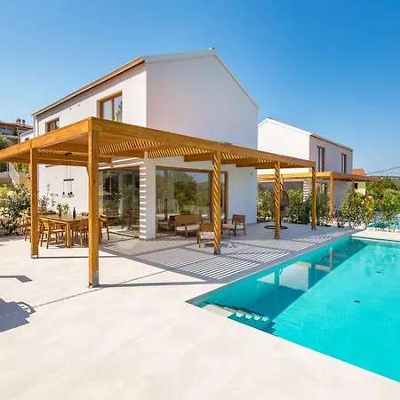 2 With Heated Pool Soline, Krk, 280 M From Beach, By 4villas Soline (Krk)